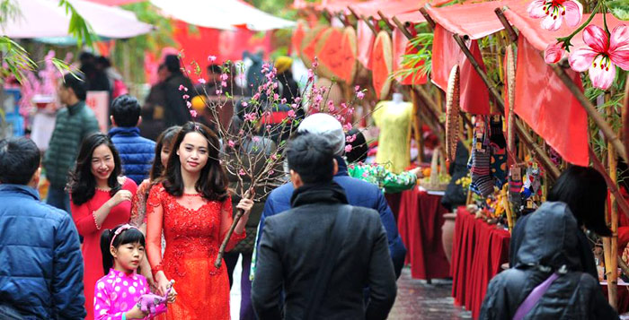 Yearning for Tet... 1758 ecopark tet market feature